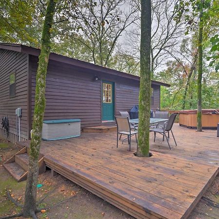 Hochatown Hideaway With Hot Tub, Grill And Fire Pit! Villa Stephens Gap Exteriör bild