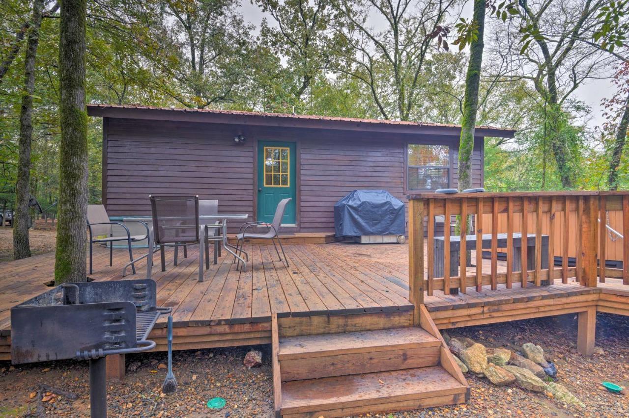 Hochatown Hideaway With Hot Tub, Grill And Fire Pit! Villa Stephens Gap Exteriör bild