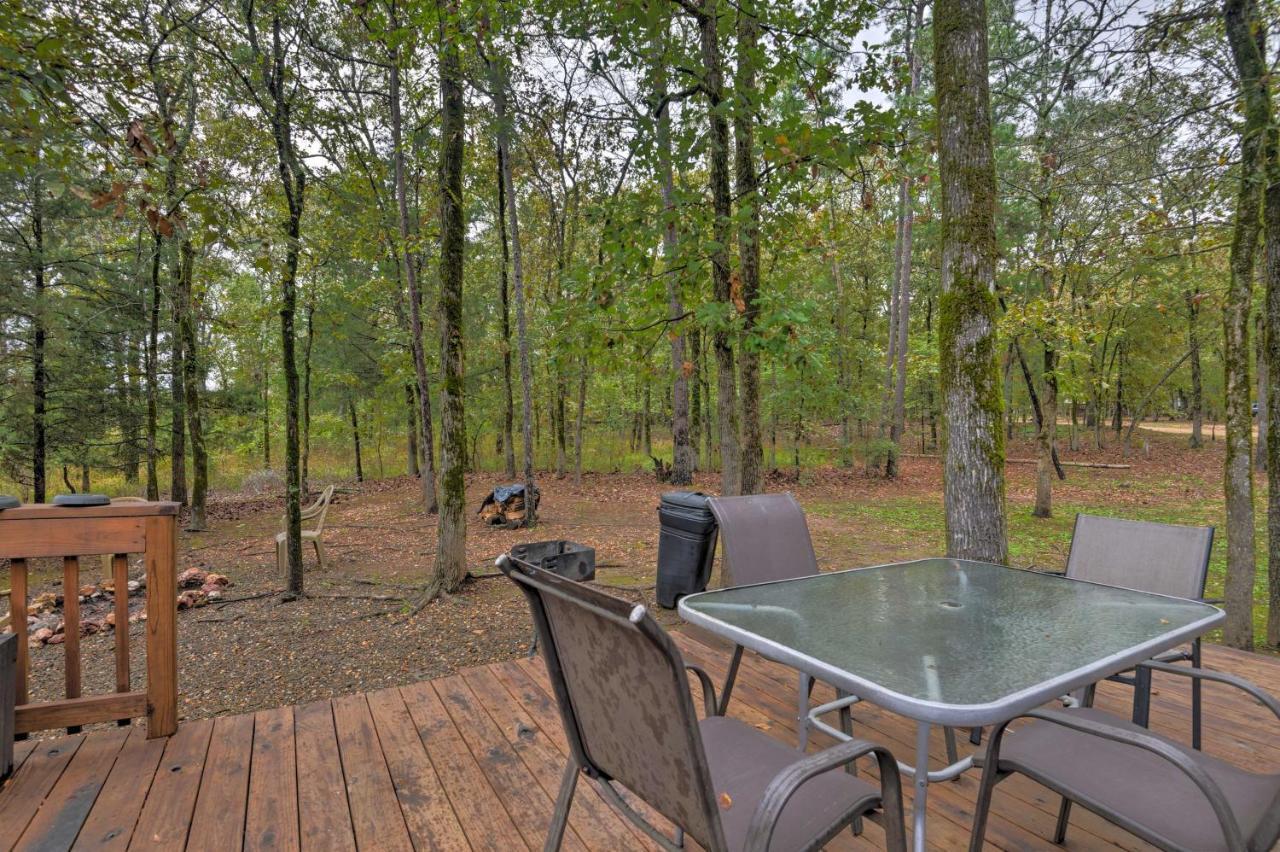 Hochatown Hideaway With Hot Tub, Grill And Fire Pit! Villa Stephens Gap Exteriör bild