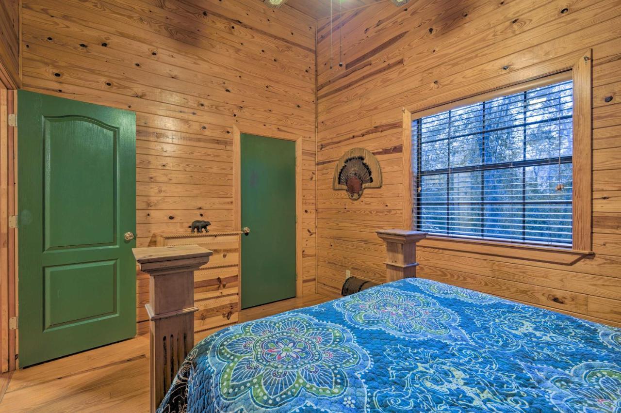 Hochatown Hideaway With Hot Tub, Grill And Fire Pit! Villa Stephens Gap Exteriör bild